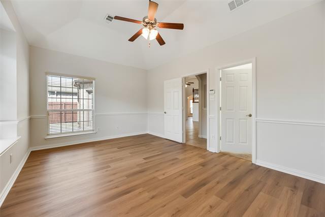 Building Photo - 1438 Wellesley Dr