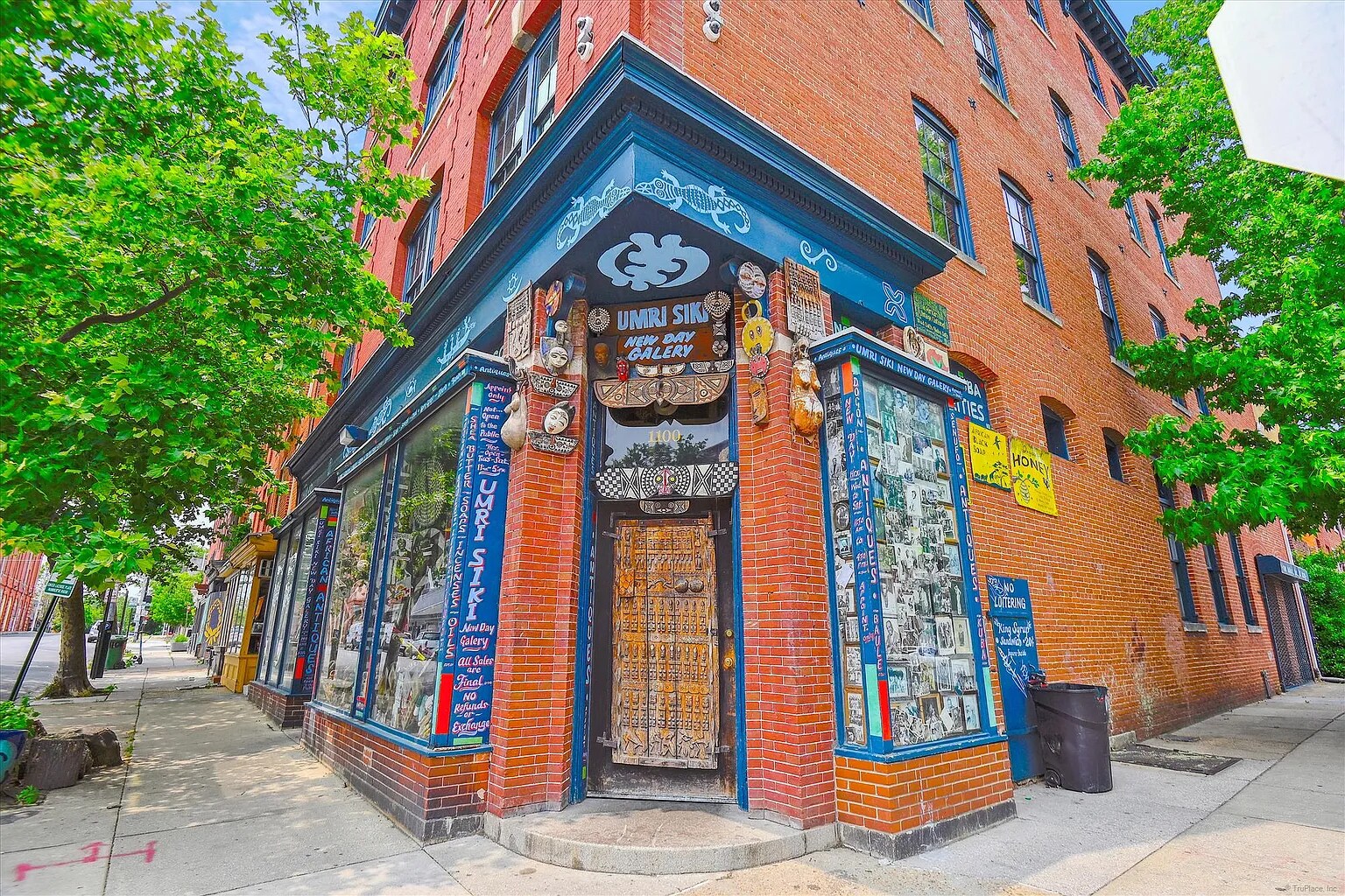 Building Photo - 1328 W Lombard St