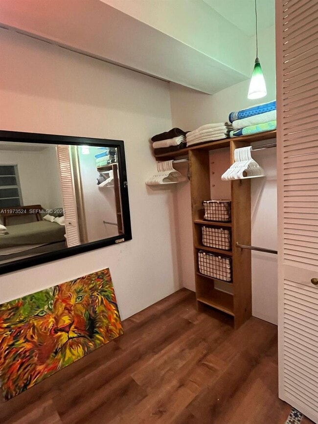 Building Photo - 1698 Jefferson Ave