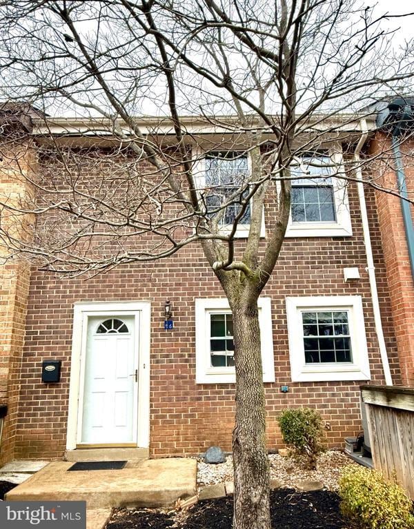 Primary Photo - 2196 Golf Course Dr