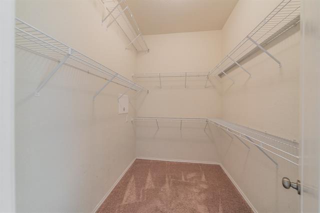 Building Photo - 2612 Redcedar Dr
