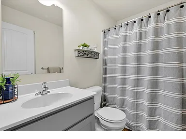 Building Photo - 858 Byler Cir