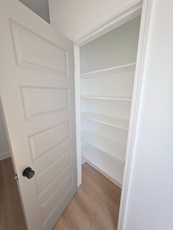 Building Photo - 2431 Franklin Ave