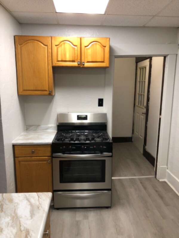 Building Photo - 700 Airbrake Ave