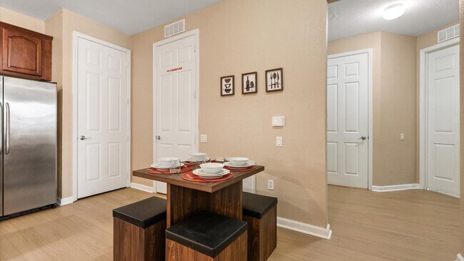 Building Photo - 5037 Shoreway Loop