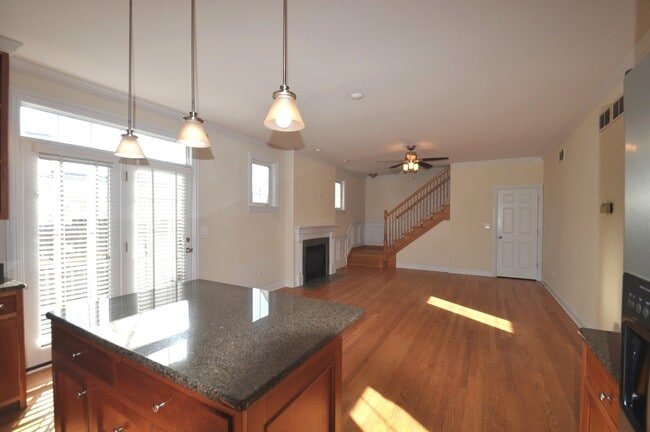 Building Photo - 118 McKinley Ave