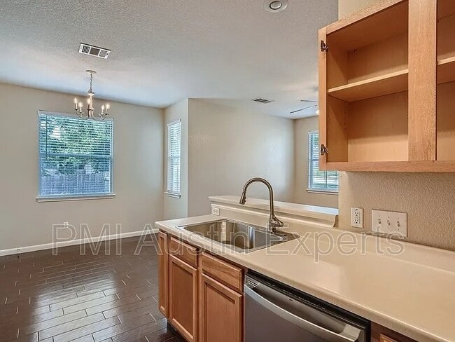 Building Photo - 13913 Harris Ridge Blvd