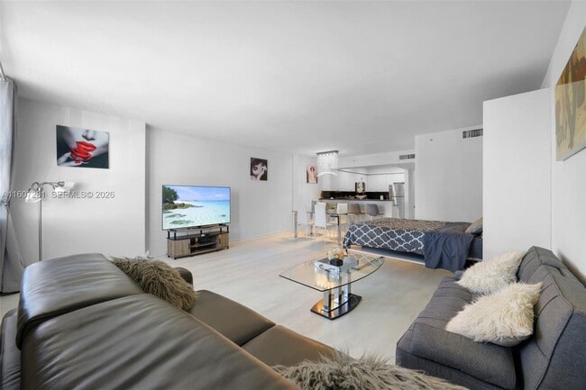 Building Photo - 2501 S Ocean Dr
