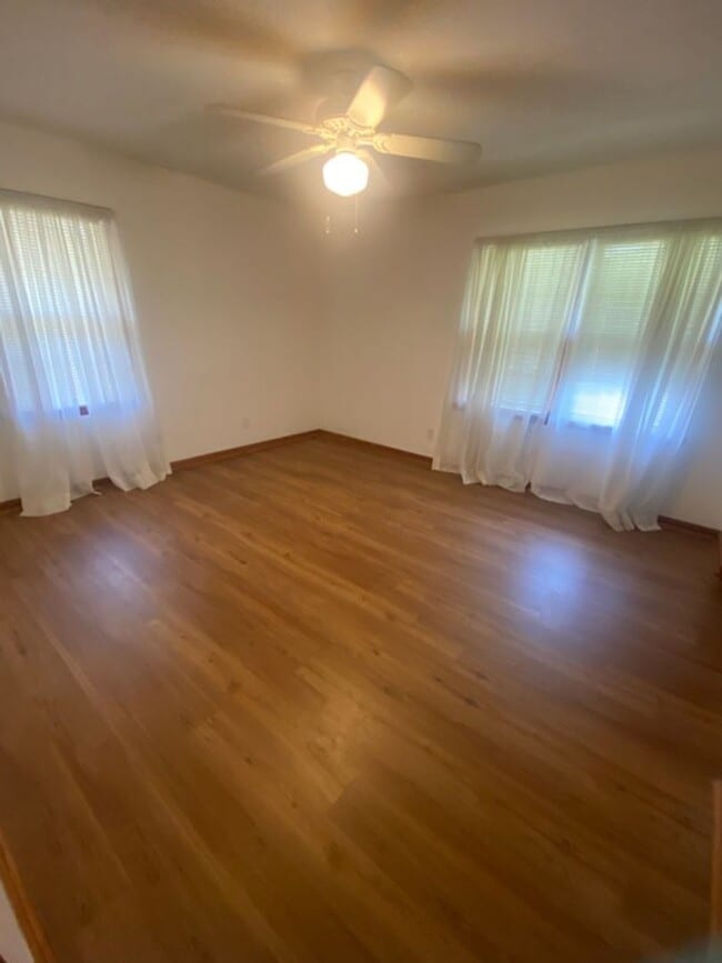 Building Photo - 4531 Gladys Dr