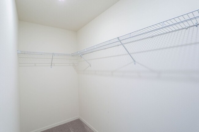 Building Photo - 2950 Lavanda Dr