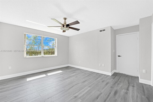 Building Photo - 10065 NW 54th Terrace