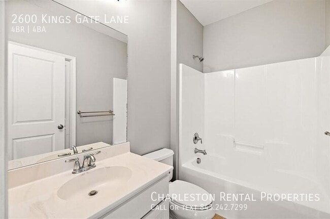 Building Photo - 2600 Kings Gate Ln