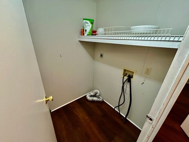 Building Photo - 2 Bedroom In Mount Sterling!