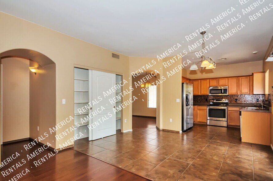 Building Photo - 60903 Silky Mane Dr