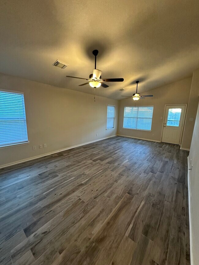 Great Room - 4910 Kalithea Ct
