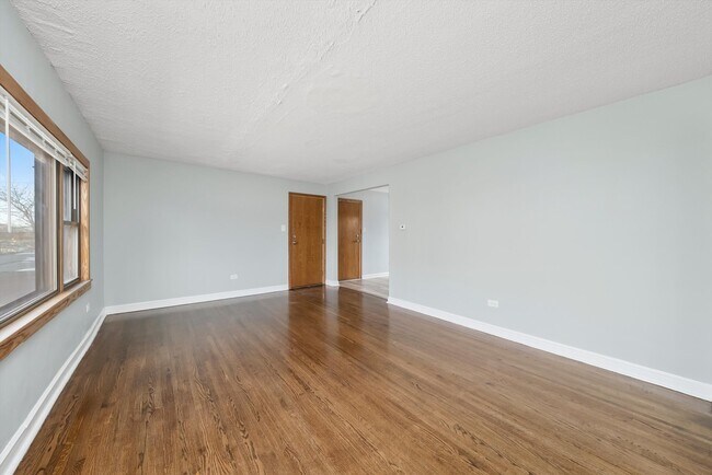 Building Photo - 5701 W 55th St