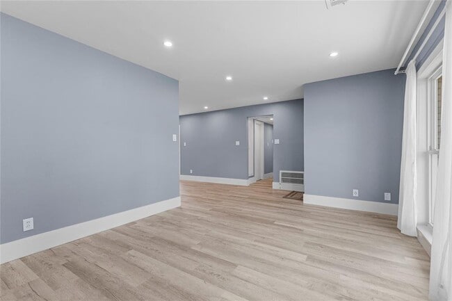 Building Photo - 2418 Wilde Rock Way