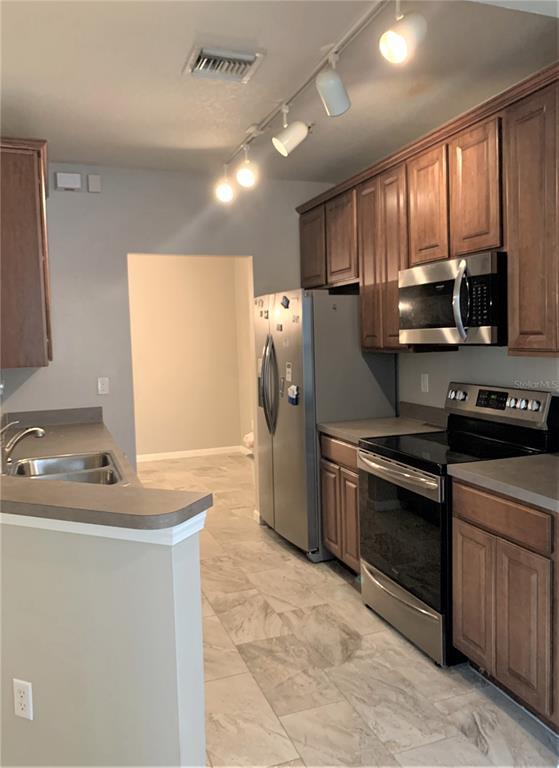 Building Photo - 10222 River Palencia Ct