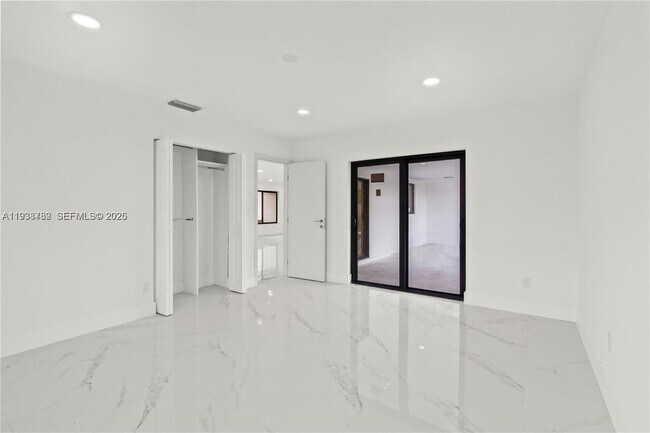 Building Photo - 8631 NW 24th Ct