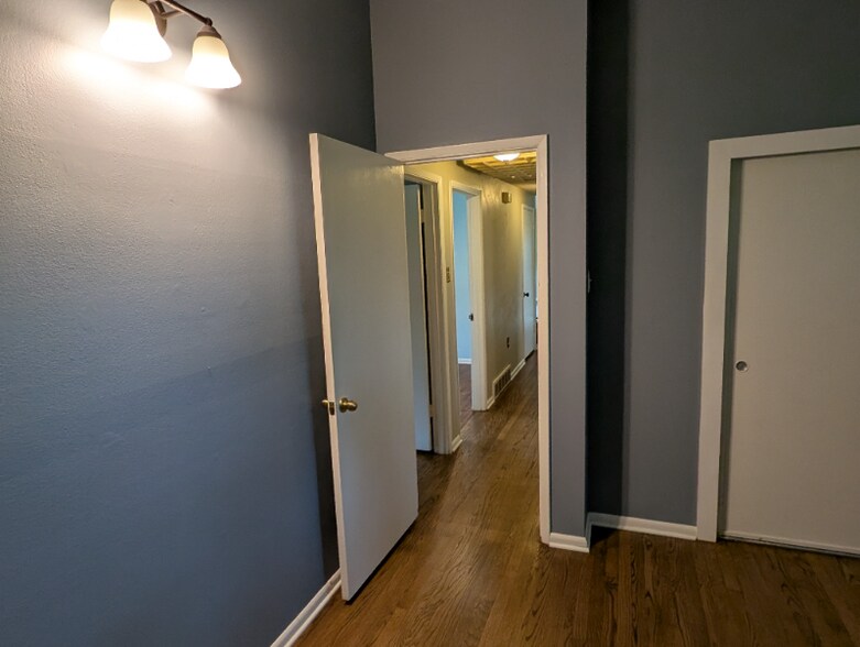 Building Photo - 524 Cactus Dr