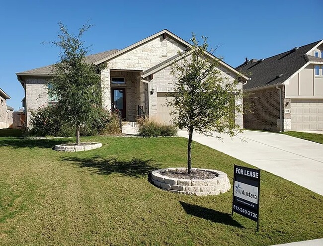 Building Photo - 539 Tanda Ln