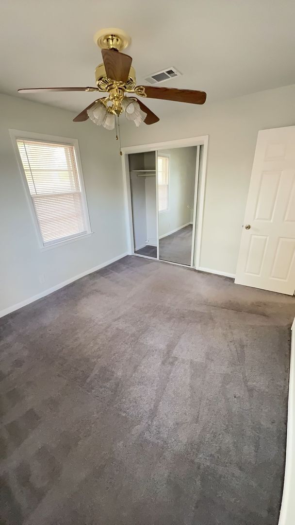 Building Photo - 2BR Duplex with Washer/Dryer + Fresh Updates + Lawn care included