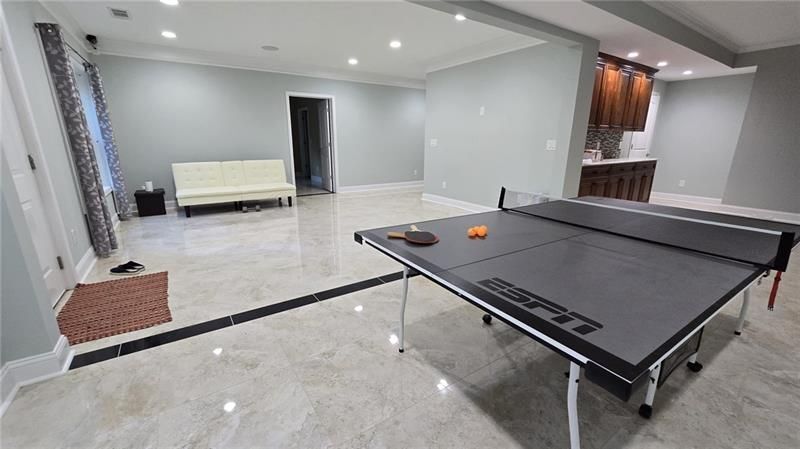 Building Photo - 6860 Rocking Horse Ln