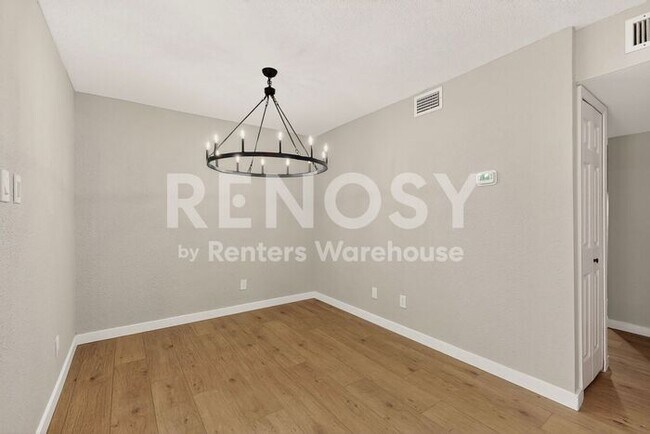 Building Photo - Refreshed Plano Gem  ****Rent Concession - 2nd Month Free****