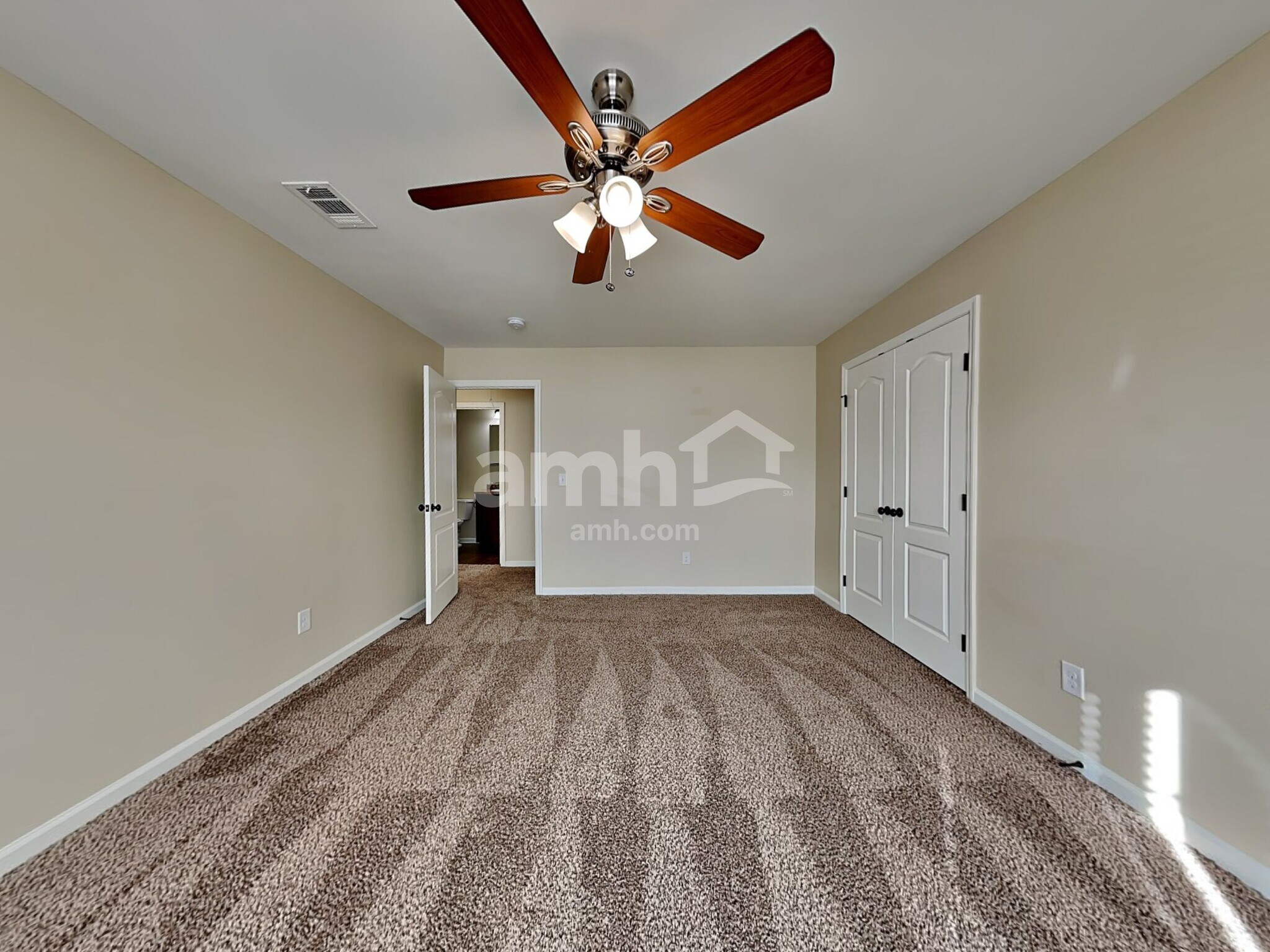 Building Photo - 112 Broken Bit Cir