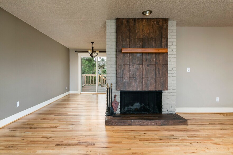 Building Photo - 14170 SW 22nd St