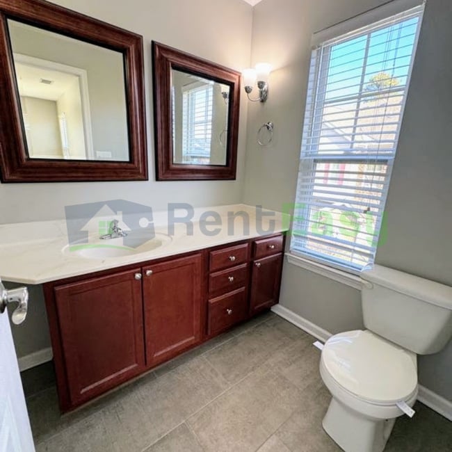 Building Photo - 402 Oakstone Trail