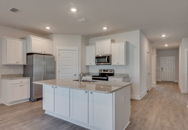 Building Photo - Beautiful 4-Bedroom Home - Arbor Place