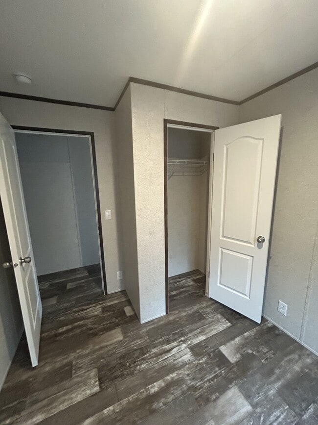 Building Photo - 205 Addison St