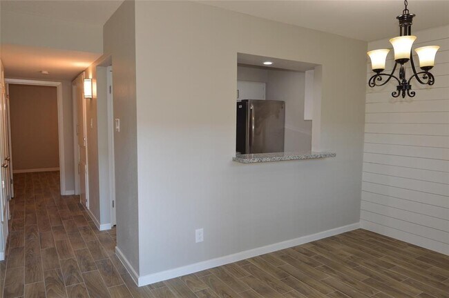 Building Photo - 8941 Gaylord Dr