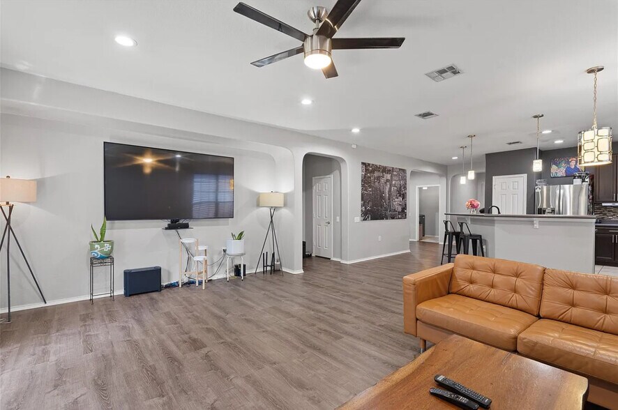 Building Photo - 9132 Ipswich Bay Dr