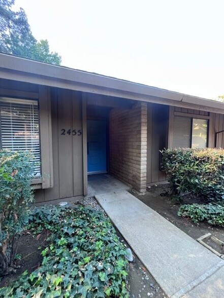 Building Photo - 2455 American River Dr
