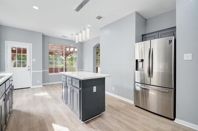 Building Photo - 6563 Needham Ln