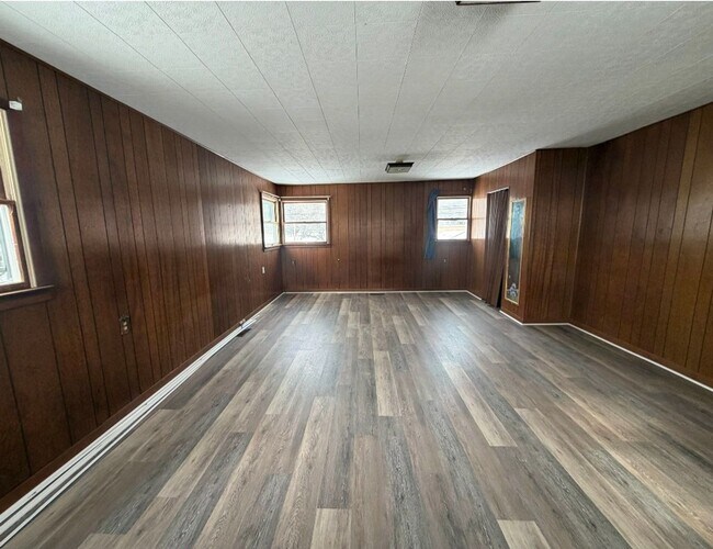 Building Photo - 2147 TN-75