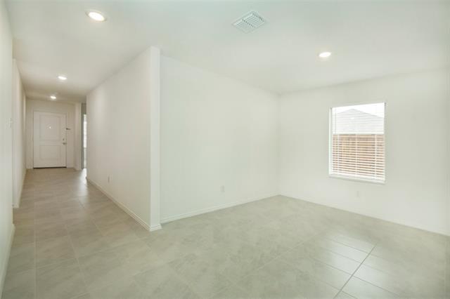 Building Photo - 2905 Kings Table Ct