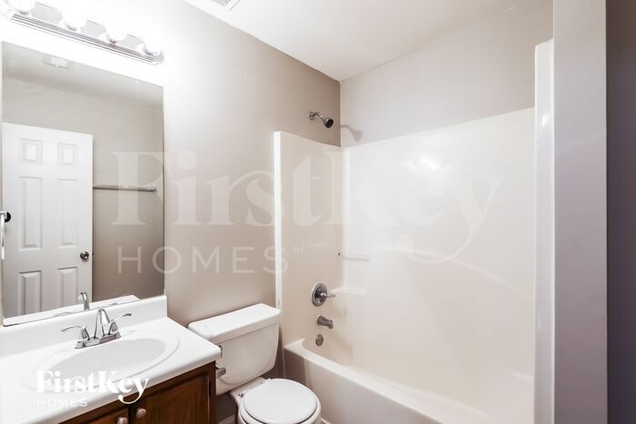 Building Photo - 1129 Briar Cove Ct