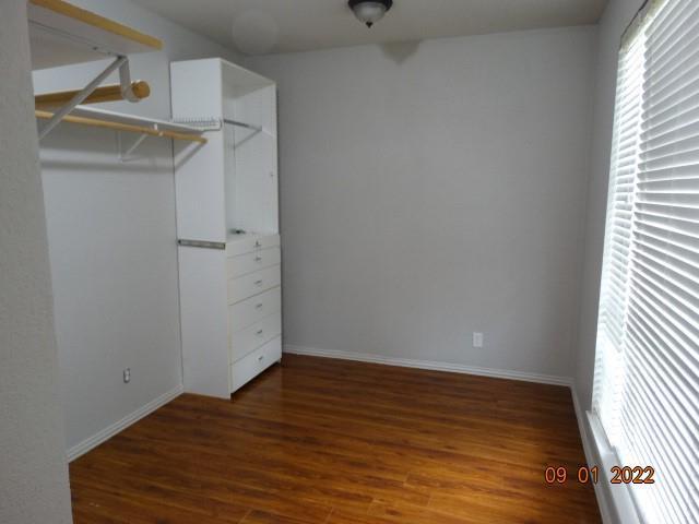 Building Photo - 9718 Cliffside Dr