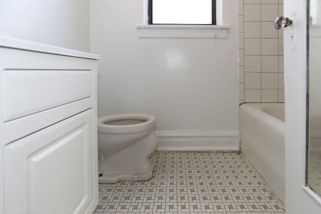 Building Photo - 4842 N Damen Ave