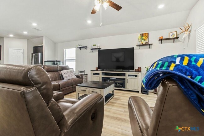 Building Photo - 2522 Merganser Dr