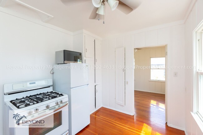 Building Photo - !!!QUAINT NORTHPARK COTTAGE 2 BEDROOM 1 BA...