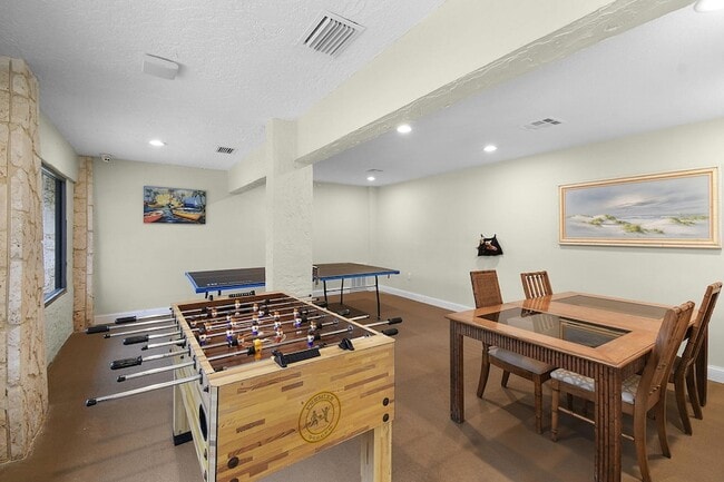Building Photo - 9900 S Ocean Dr
