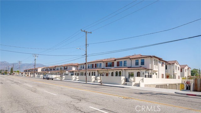 Building Photo - 180 N New Ave