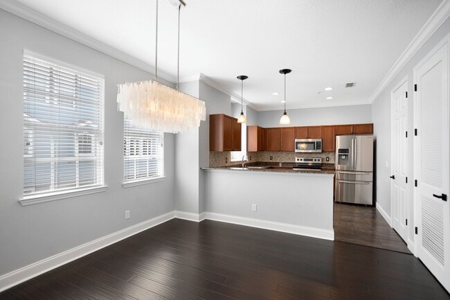 Building Photo - 3111 W De Leon St