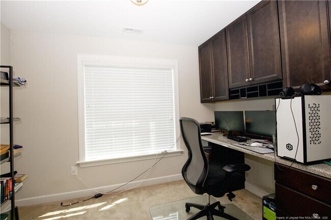 Building Photo - 747 Century Dr