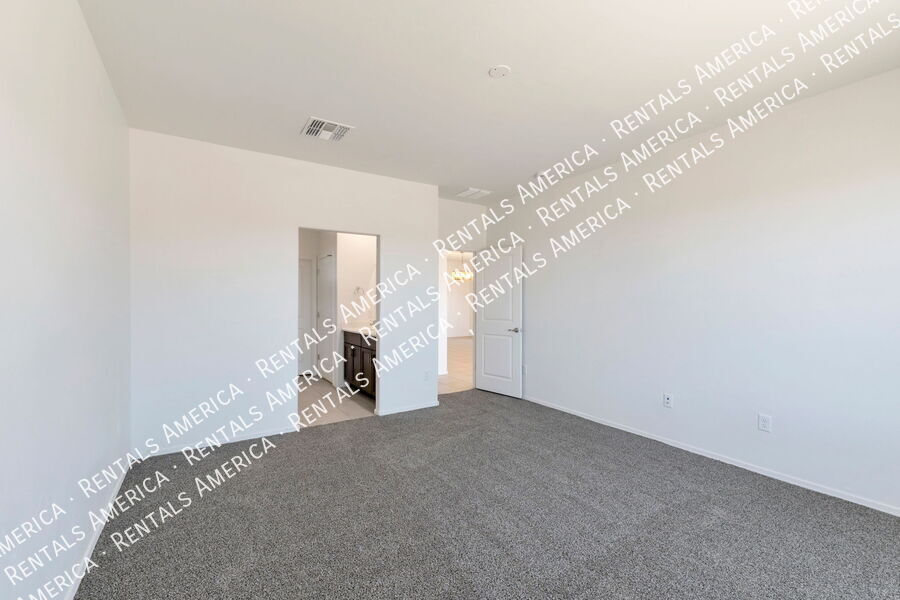 Building Photo - 6952 W Hedge Rose Dr