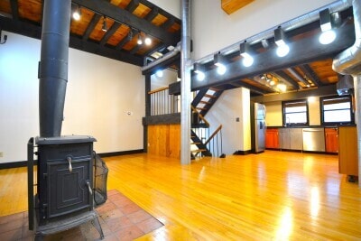 Primary Photo - 36 Irving St